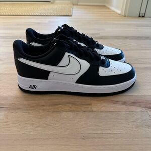 Nike Air Force 1 '07 Black/ White Panda DV0788-001 - New / Never Worn - Size 13